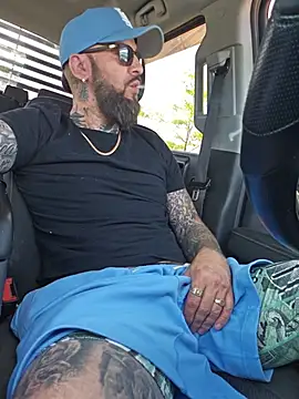 Živý XXX chat Beardedtattood