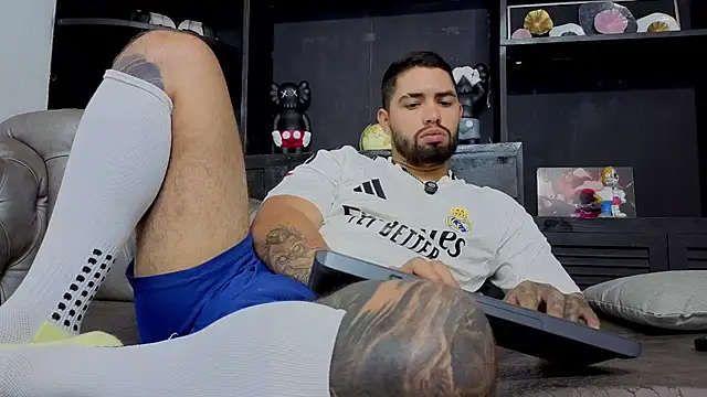 Czat XXX na żywo – matteosantos