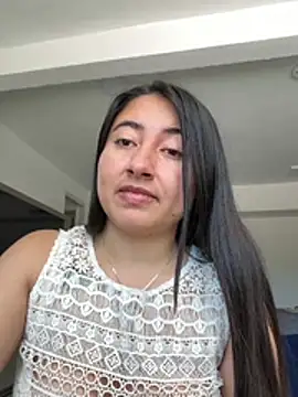 _Sarah-Office1's Live XXX Chat