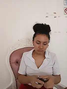 Little18Doll's Live XXX Chat
