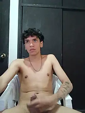 Chat +18 de H3ll_B0Y_ ao vivo