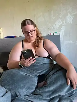 CurvyPaar2 Live XXX-Chat