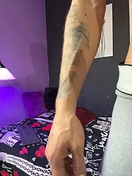 Karim_mansur Adlı Modelin Canlı XXX Sohbeti