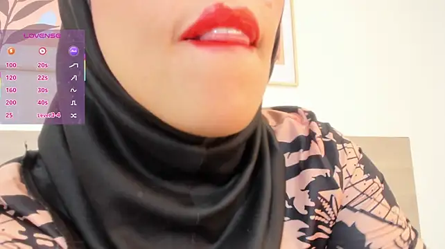 צ'אט XXX בשידור חי של hanajameela