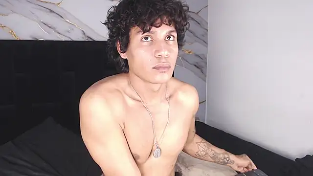 Chat XXX en directo de MaximilianRoth