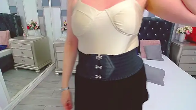 SuzzySun's Live XXX Chat