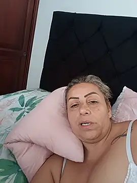 Chat +18 de maynor_1998 ao vivo