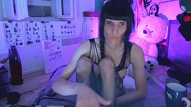CeriseLapine Chat XXX in diretta