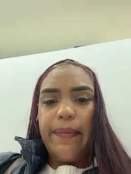 Sara-77 Chat XXX in diretta