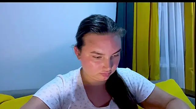 Dreamyblushfairy's Live XXX Chat