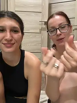 RussianGirls_のライブXXXチャット