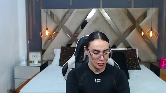 MartinaaFit's Live XXX Chat