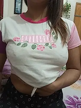 Tanha18 – Naživo XXX chat