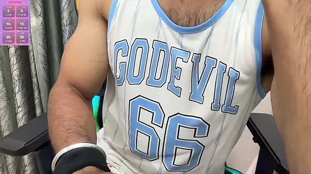 צ'אט XXX בשידור חי של DevilsFavoriteBoy
