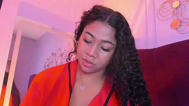 XXX chat uživo modela Sofi_Fox_