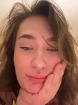 Chatroom XXX en direct de RussianFuck777