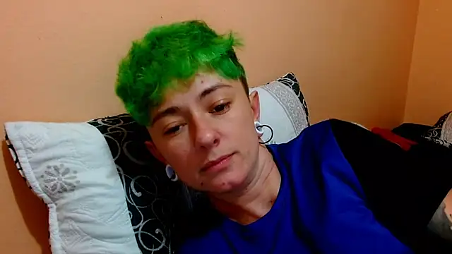 XXX chat uživo modela tomboyblue