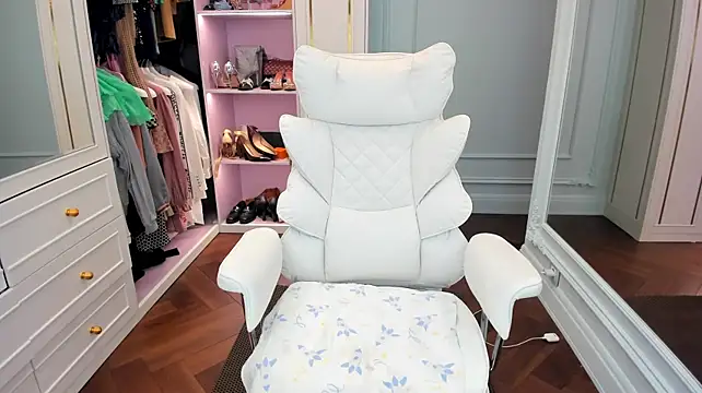 Chat +18 de mechloe ao vivo