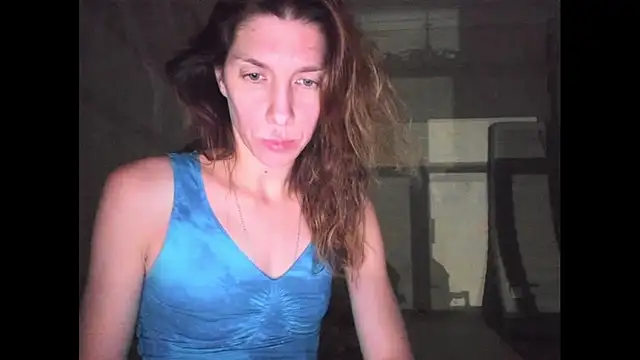 XXX chat uživo modela YourSuperModel