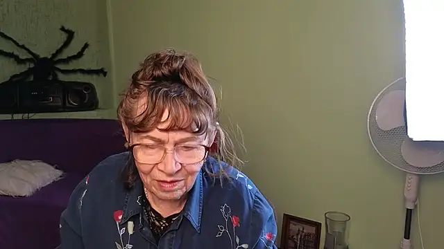 Betty_Brick's Live XXX Chat