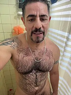 צ'אט XXX בשידור חי של wolfbucker