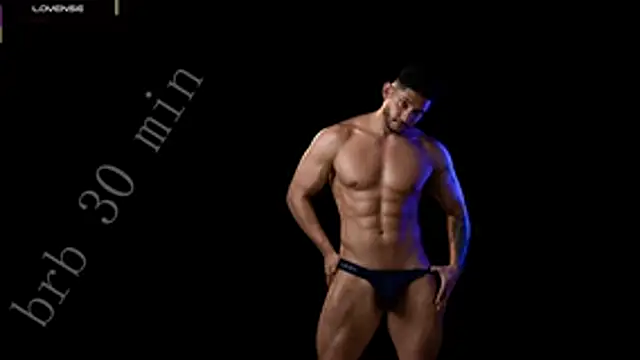 RichardMilleer Show in webcam