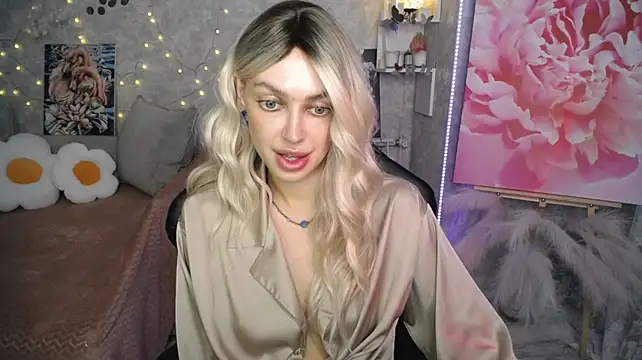 NickyAdamidi 现场XXX聊天