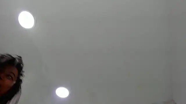 esmeralda_jenn11のライブXXXチャット