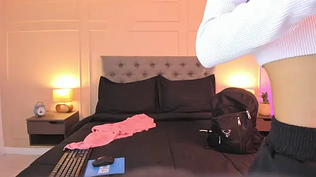 ALICESANDOVAL's Live XXX Chat