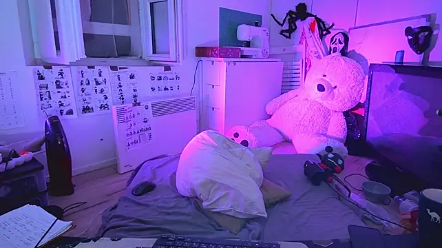 CeriseLapineのライブXXXチャット