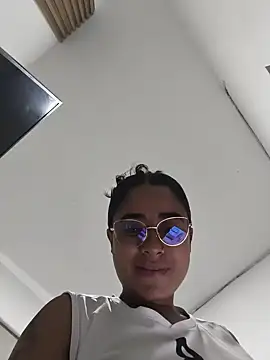Chat +18 de Daislalezma ao vivo