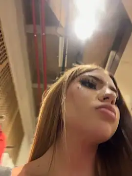 ChloeCollins__ 即時 XXX 聊天
