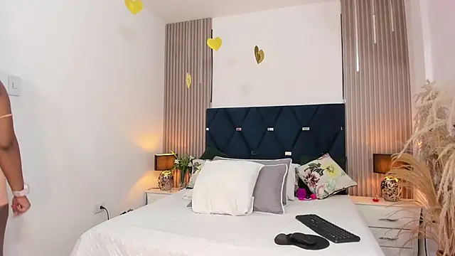 gabytyara2's Live XXX Chat