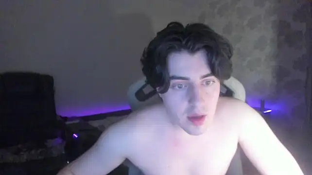 Knuckles17 Live XXX-Chat
