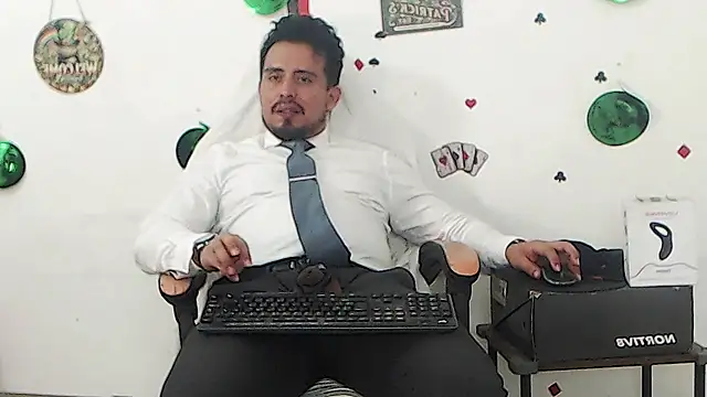 Онлайн чат XXX KalethBigDick