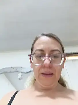 Czat XXX na żywo – miss_hanna07