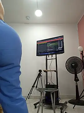 -Serena_'s Live XXX Chat