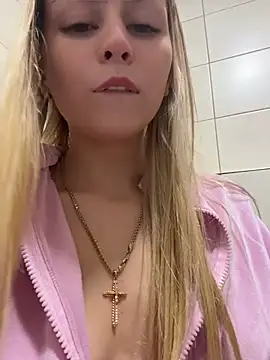 RossyMoodn Live XXX chat