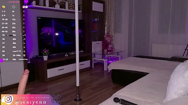 Živý XXX chat LeaLyenn