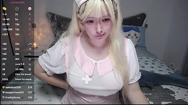 bellegirls Adlı Modelin Canlı XXX Sohbeti