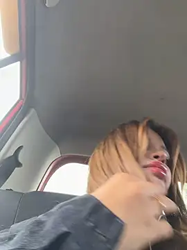 hanna_uwwu Adlı Modelin Canlı XXX Sohbeti