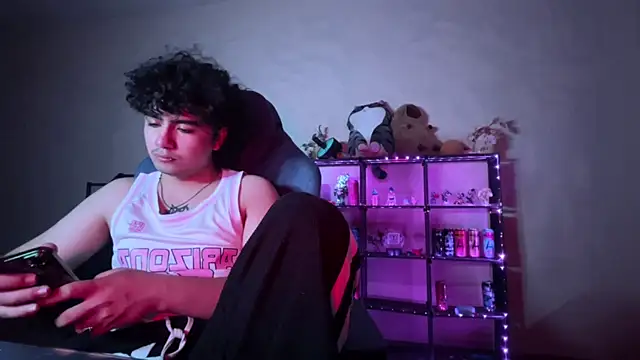 _ELIGOS_ Adlı Modelin Canlı XXX Sohbeti