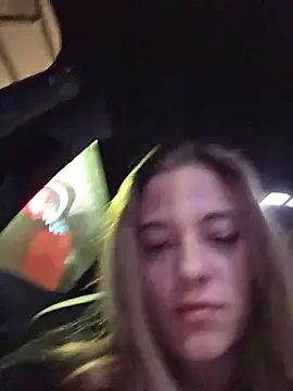 Luna_Lynn Adlı Modelin Canlı XXX Sohbeti