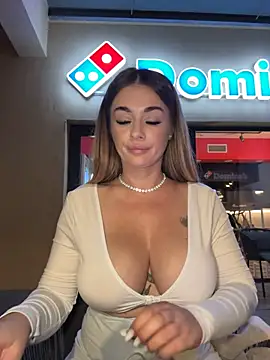 IsabellaEtthan live XXX chat