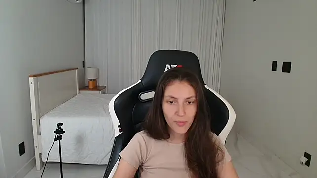 upssnowyn Live XXX chat