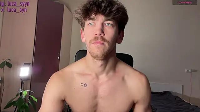 XXX chat uživo modela luca_syn