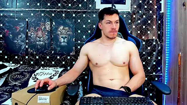 javiersexymann Adlı Modelin Canlı XXX Sohbeti
