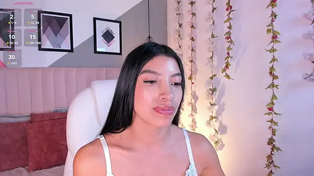دردشة Tiffany_Low الجنسية المباشرة