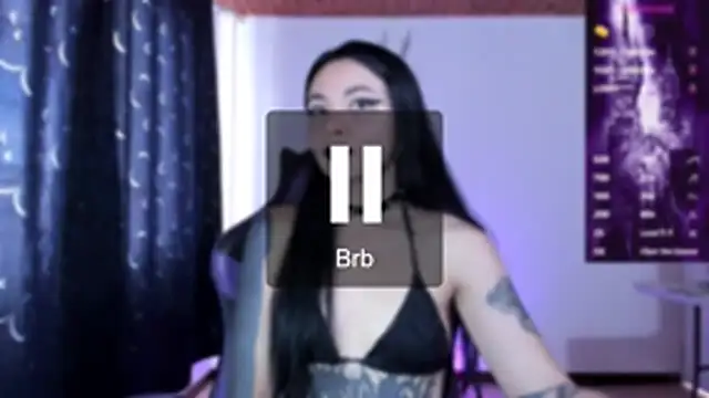 emilydolll666 élő XXX-chatje