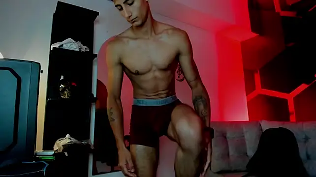 MaxiimoRomano_'s Live XXX Chat